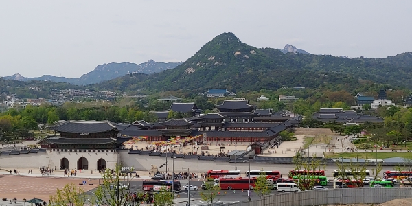 백악산_조선시대 왕을 상징한 산이다.
