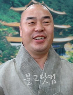 대전불교총연합회 대표회장에 취임한 무원 스님(천태종 광수사 주지)ⓒ불교닷컴